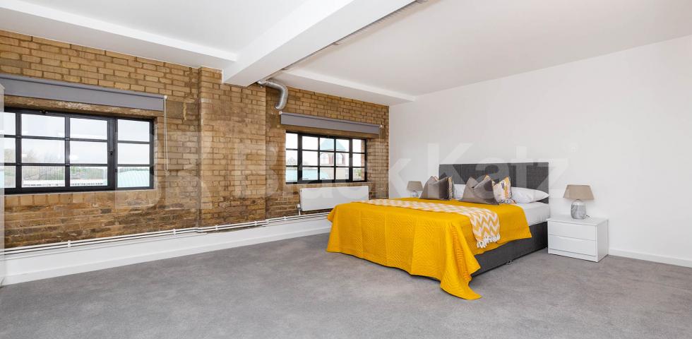 			SPACIOUS WAREHOUSE CONVERSION , 4 Bedroom, 1 bath, 1 reception Flat			 SPRINGFIELD HOUSE LOFTS-TYSSEN STREET , DALSTON-HAGGERSTON-SHOREDITCH